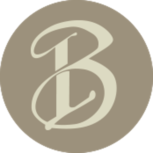La lettera b cerchiata, perfetta per un recruiter specializzato nella ristorazione.